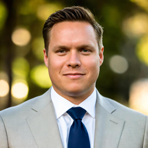 Headshot of Christopher Gipe